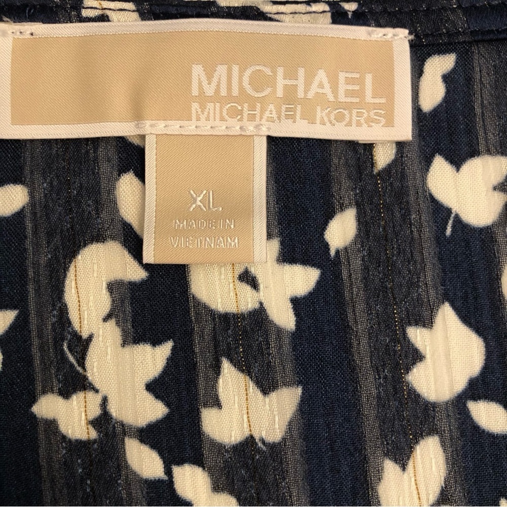 Michael Kors Floral V-Neck Women's Top - Navy and Ivory Size XL - Picture 8 of 9